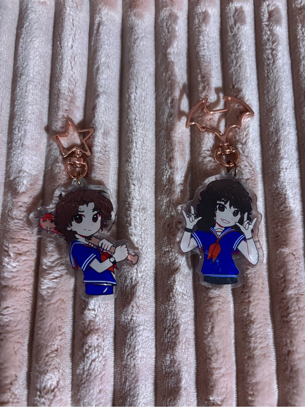 Stranger Things Eddie & Steve matching keychains (scoops ahoy outfits)